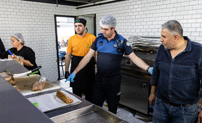Mezitli Belediyesi Zabıta'dan Kapsamlı Gıda Denetimi: Halk Sağlığı İçin Sıfır Tolerans!