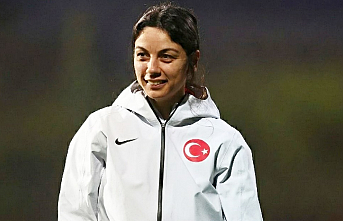 U17 Kız Millî Takımı Teknik Direktörü Demirbağ: "Öncelikli Hedefimiz A Ligi'nde Kalmak"